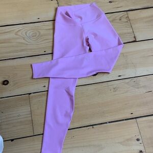 ALO Yoga sugarplum size S airbrush legging